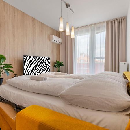 브라티슬라바 Lam Safari - Balcony - Ac - Free Parking 아파트 외부 사진